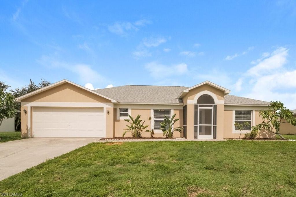 18 NE 17th AVE, Cape Coral, FL 33909