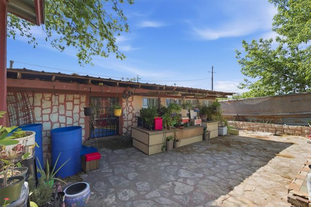 2900 Webberville RD, Austin, TX 78702