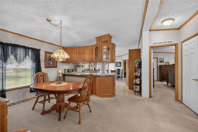 32 red tail trail Trail, Tiverton, RI 02878
