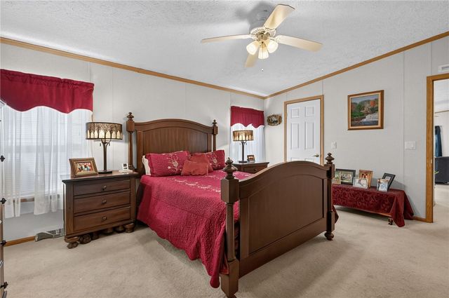 32 red tail trail Trail, Tiverton, RI 02878