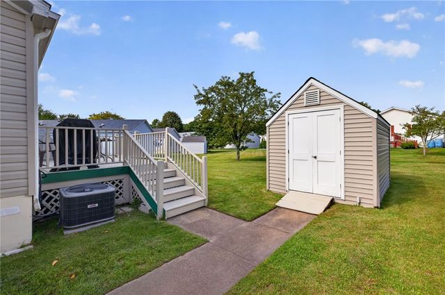 32 red tail trail Trail, Tiverton, RI 02878