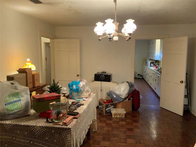 2247 Vagas Street, Dallas, TX 75219