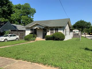 2247 Vagas Street, Dallas, TX 75219