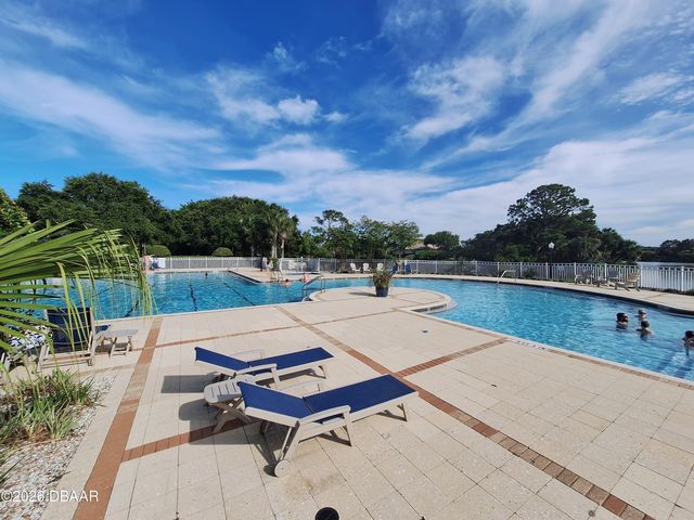 29 N Lakewalk Drive, Palm Coast, FL 32137