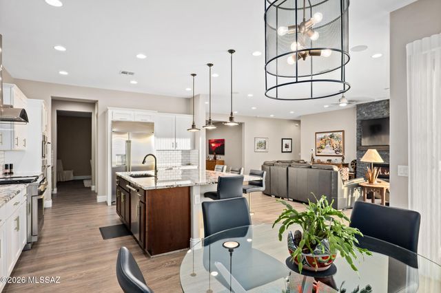 13725 N Hidden Springs Drive, Oro Valley, AZ 85755