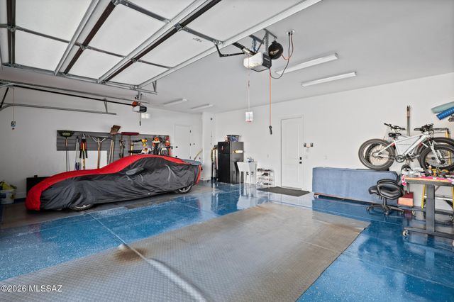 13725 N Hidden Springs Drive, Oro Valley, AZ 85755