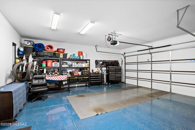 13725 N Hidden Springs Drive, Oro Valley, AZ 85755