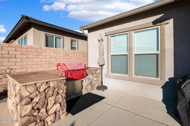 13725 N Hidden Springs Drive, Oro Valley, AZ 85755