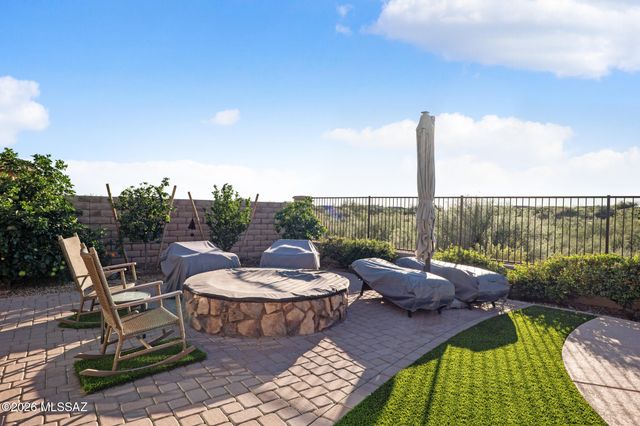 13725 N Hidden Springs Drive, Oro Valley, AZ 85755