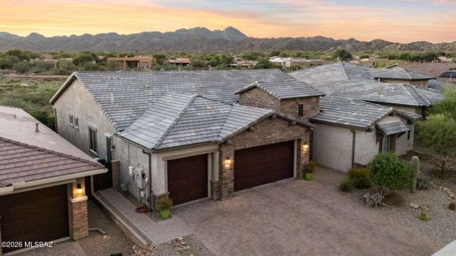 13725 N Hidden Springs Drive, Oro Valley, AZ 85755