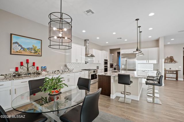 13725 N Hidden Springs Drive, Oro Valley, AZ 85755