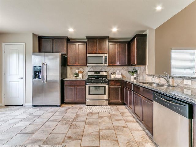 14825 Slippery Falls Falls, Oklahoma City, OK 73142