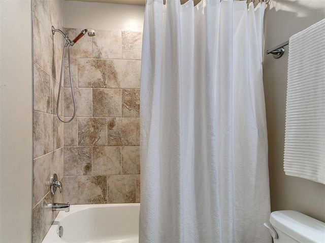 14825 Slippery Falls Falls, Oklahoma City, OK 73142