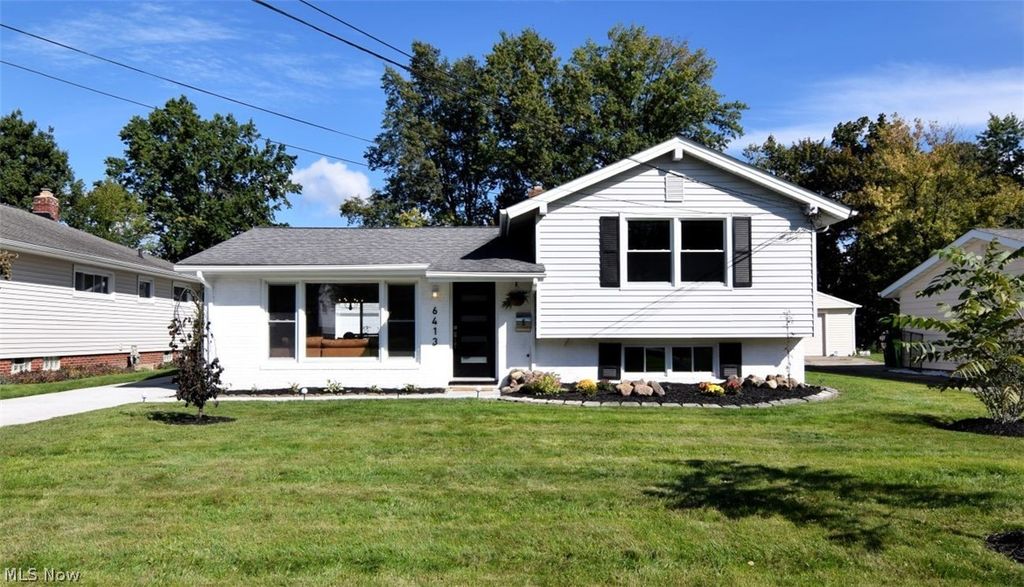 6413 Longridge Road, Mayfield Heights, OH 44124