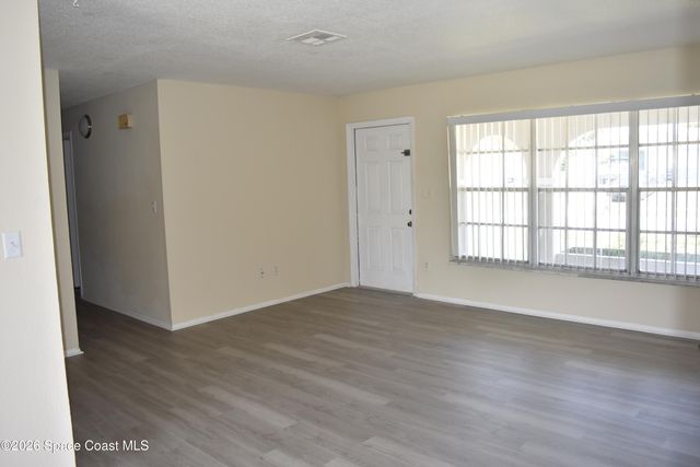 3134 Edgewood Drive NE, Palm Bay, FL 32905
