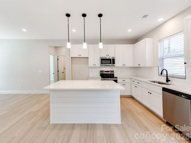 176 Whitetail Road, Statesville, NC 28625