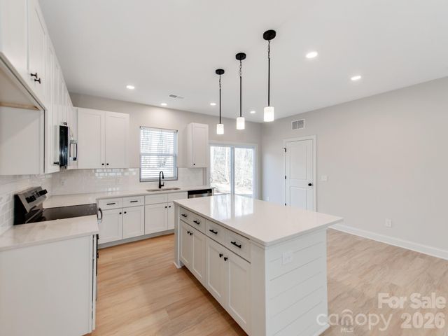 176 Whitetail Road, Statesville, NC 28625