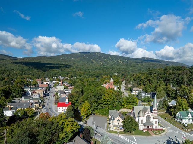 19 Lawridge Heights, Ludlow, VT 05149