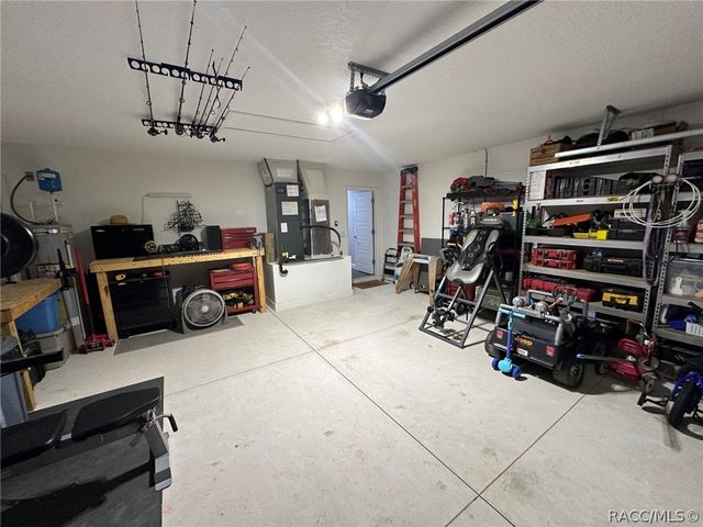 8434 N Vardon Road, Citrus Springs, FL 34434