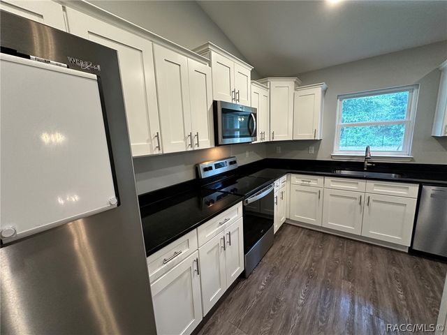 8434 N Vardon Road, Citrus Springs, FL 34434