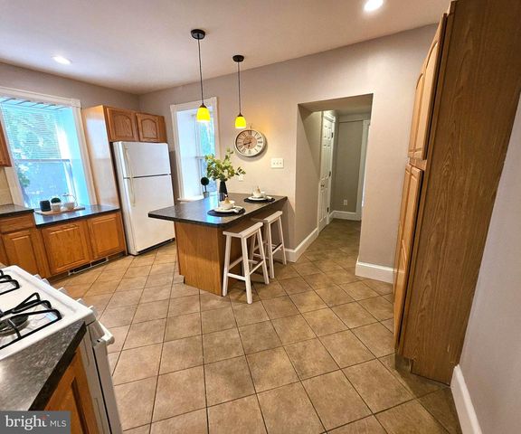 249 HIGHLAND AVE, Wayne, PA 19087