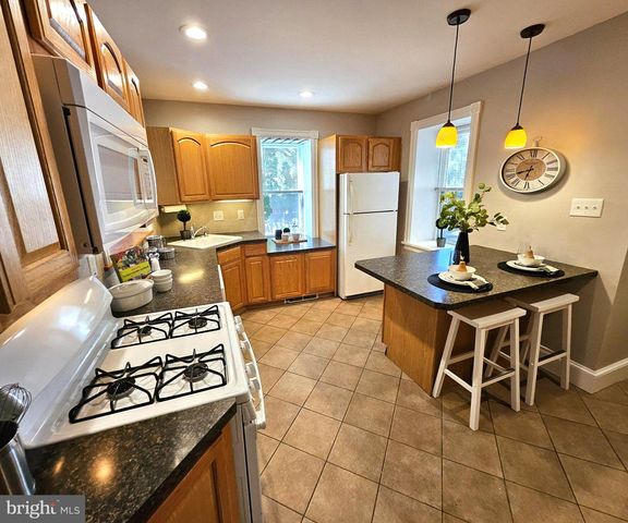 249 HIGHLAND AVE, Wayne, PA 19087