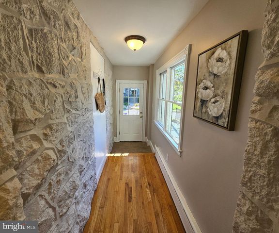 249 HIGHLAND AVE, Wayne, PA 19087