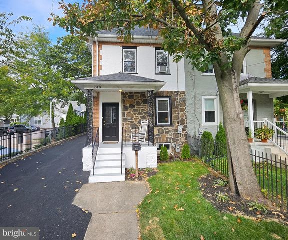 249 HIGHLAND AVE, Wayne, PA 19087