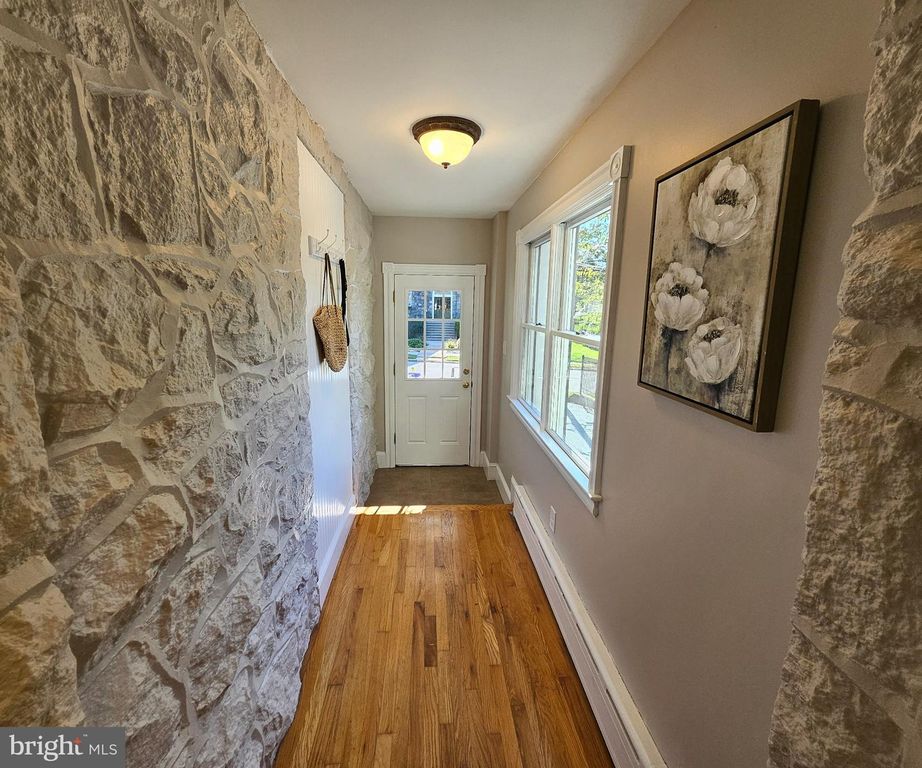 249 HIGHLAND AVE, WAYNE, PA 19087 — photo 2