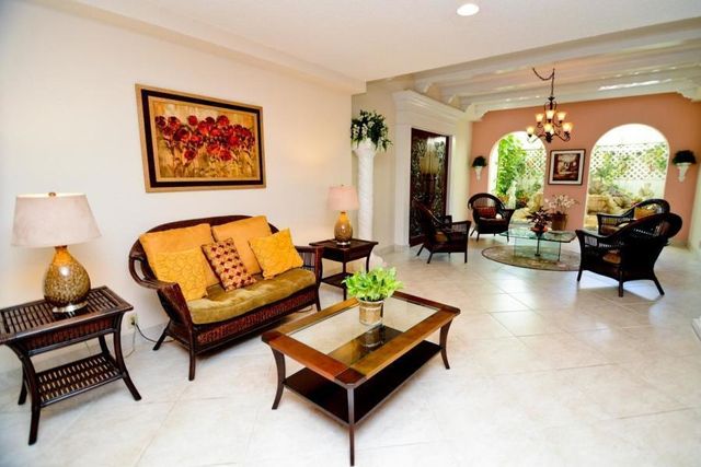 3570 S Ocean Boulevard 807, South Palm Beach, FL 33480
