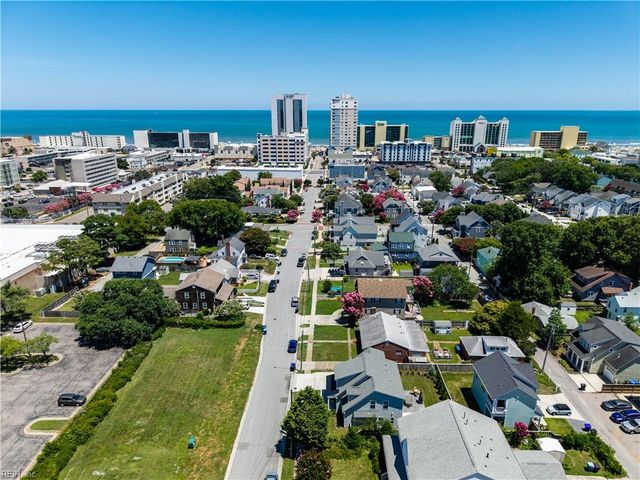 412 27th ST A, Virginia Beach, VA 23451