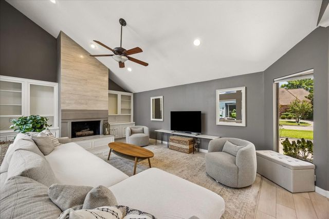 11646 Manor Park Drive, Houston, TX 77077