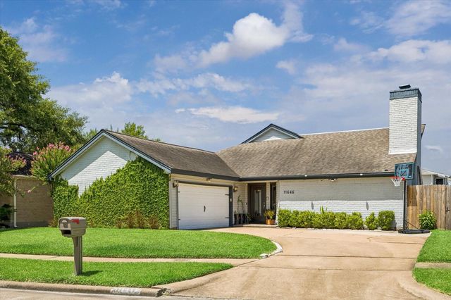 11646 Manor Park Drive, Houston, TX 77077