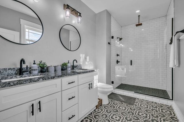 2008 Oldham Ter, Dickson, TN 37055