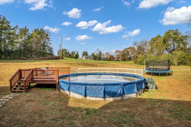 2008 Oldham Ter, Dickson, TN 37055