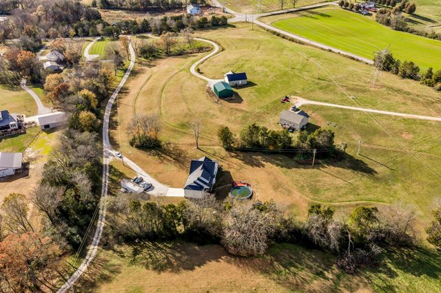 2008 Oldham Ter, Dickson, TN 37055