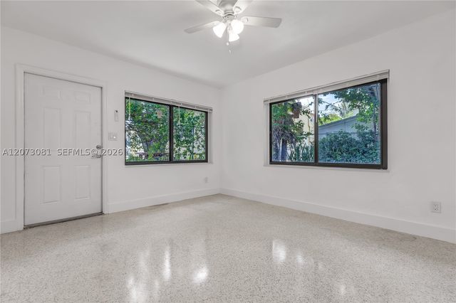 620 SW 6th Ave, Miami, FL 33130