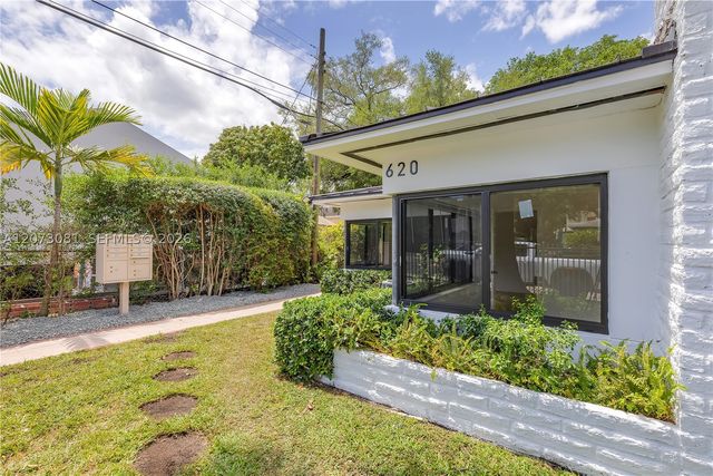 620 SW 6th Ave, Miami, FL 33130
