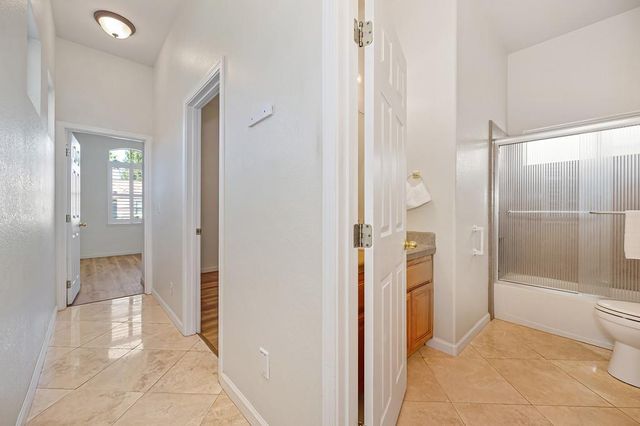 6221 Summer Cloud Dr, Rocklin, CA 95765