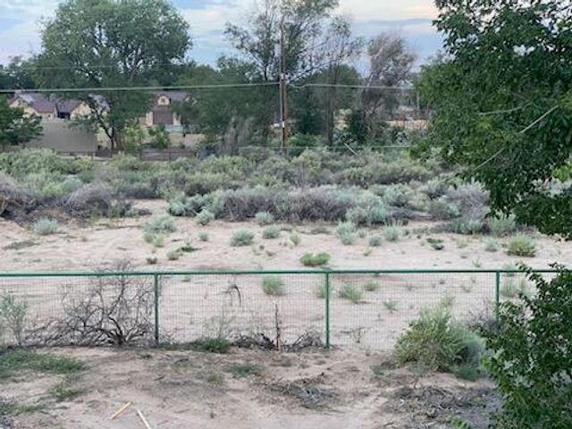 Loma Larga 147B Road, Corrales, NM 87048