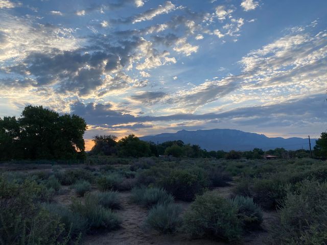 Loma Larga 147B Road, Corrales, NM 87048