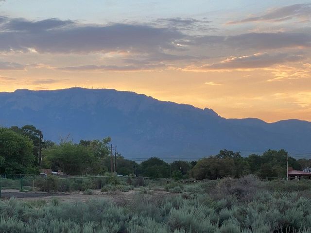 Loma Larga 147B Road, Corrales, NM 87048