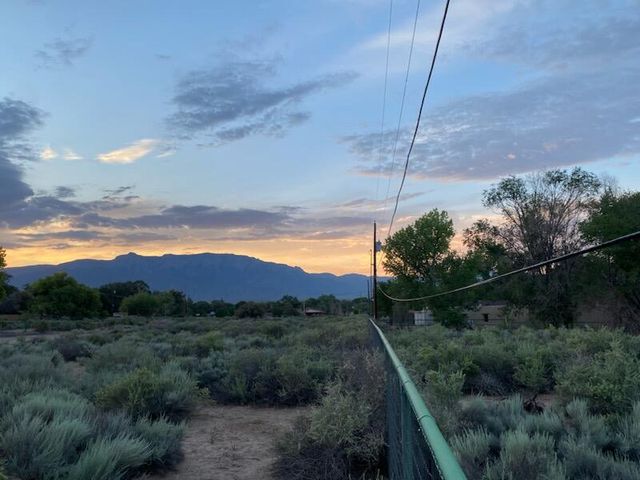 Loma Larga 147B Road, Corrales, NM 87048