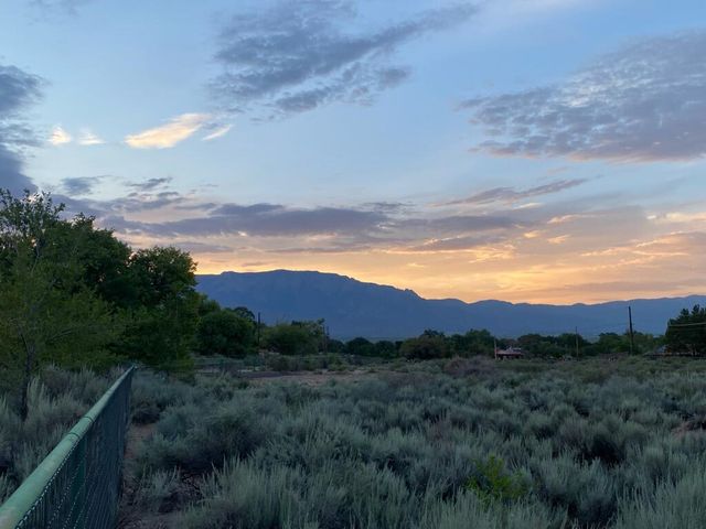 Loma Larga 147B Road, Corrales, NM 87048