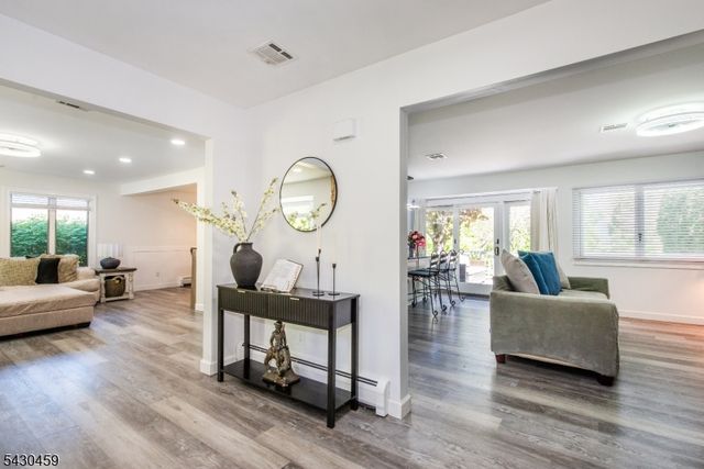 20 Knob Hill Rd, Washington Twp., NJ 07840