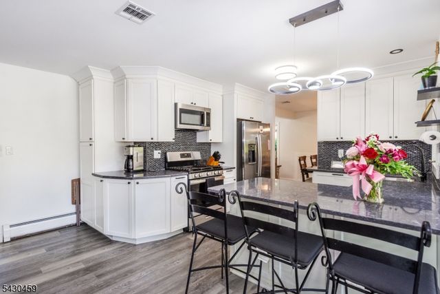 20 Knob Hill Rd, Washington Twp., NJ 07840