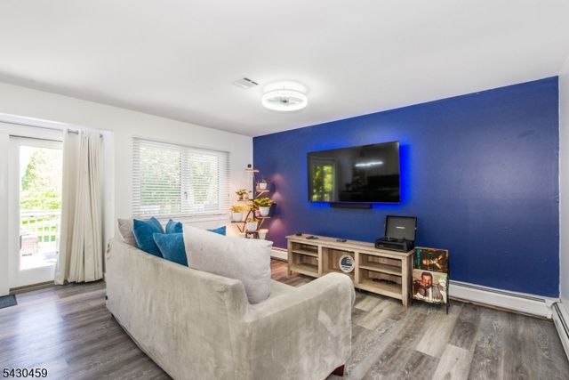 20 Knob Hill Rd, Washington Twp., NJ 07840