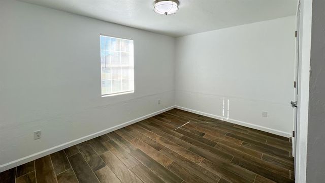 8401 Azurewood Drive, Oklahoma City, OK 73135