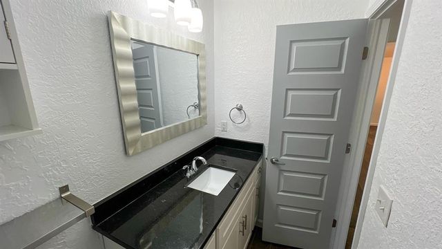 8401 Azurewood Drive, Oklahoma City, OK 73135