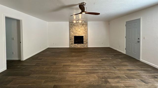 8401 Azurewood Drive, Oklahoma City, OK 73135